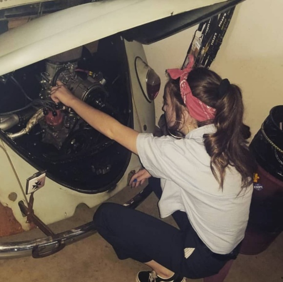 Forever 21 Collared Button Down (cropped) - Picture 7 of 8